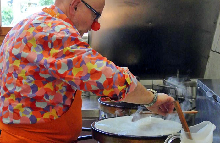 Le chef cuisinier crêperie Thônes Denis le chef crêpier