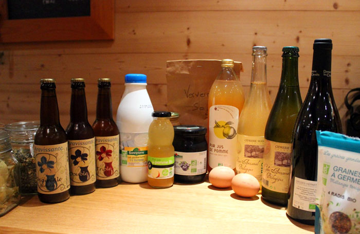 produits locaux et bio Thônes jus de fruits, bière artisanale, cidre de pomme, vin du pays de savoie, oeufs frais, graine à germer